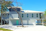 Cyr modern coastal piling home in Navarre