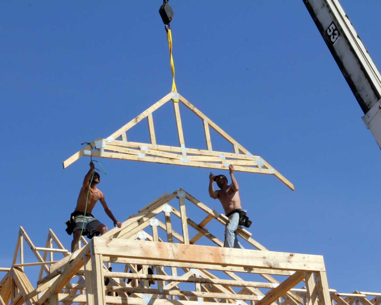 setting trusses