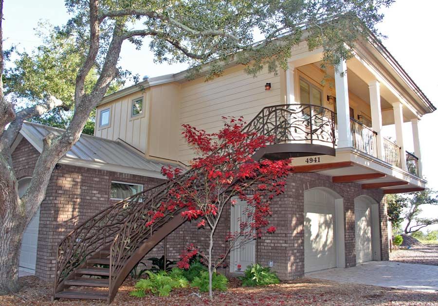 Agostin ICF home in Navarre by Acorn Fine Homes