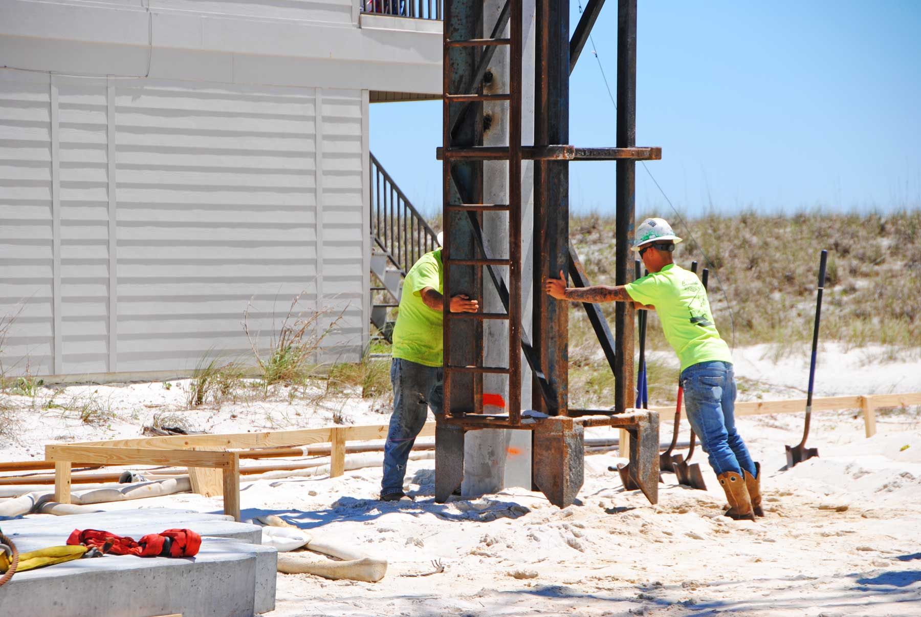 Antinnes piling home on Navarre Beach by Acorn Fine Homes