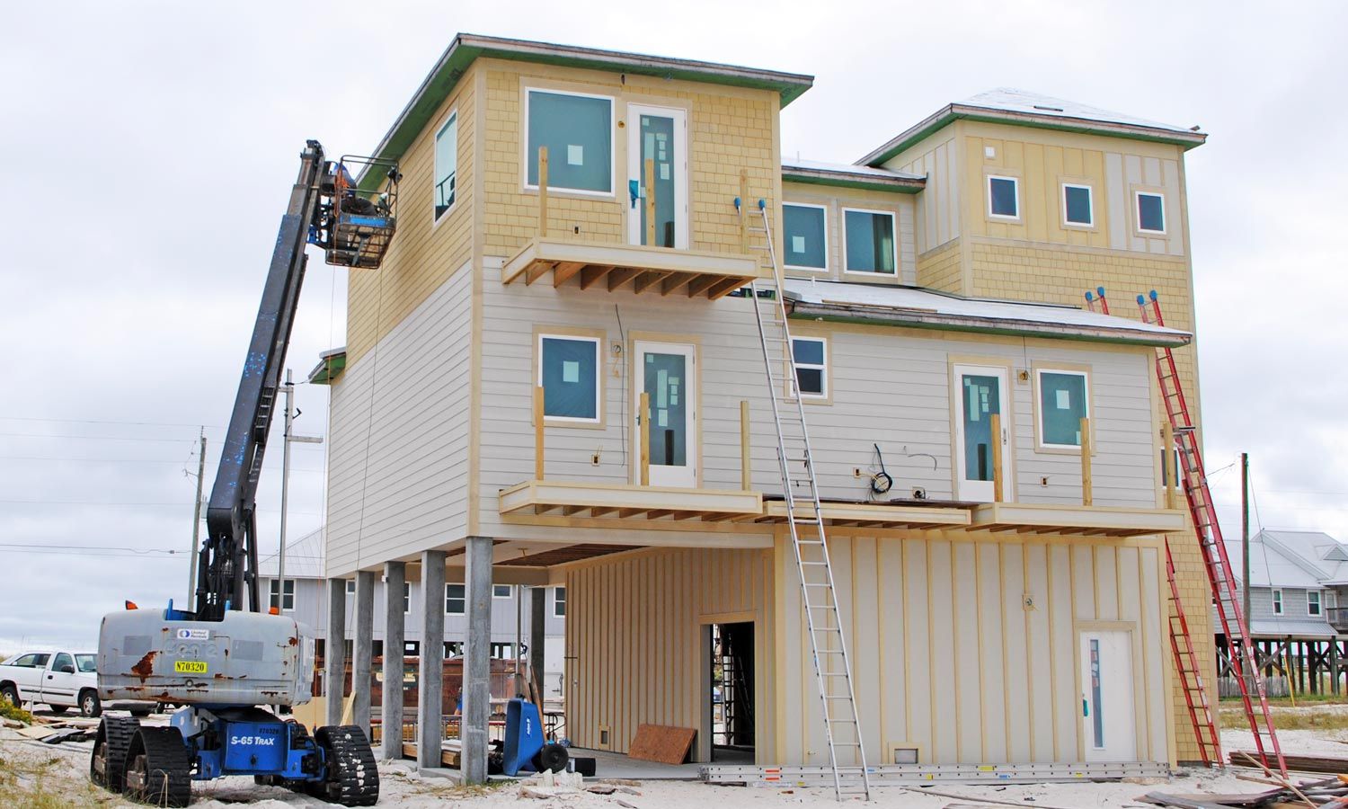 Frerich concrete piling home on Navarre Beach